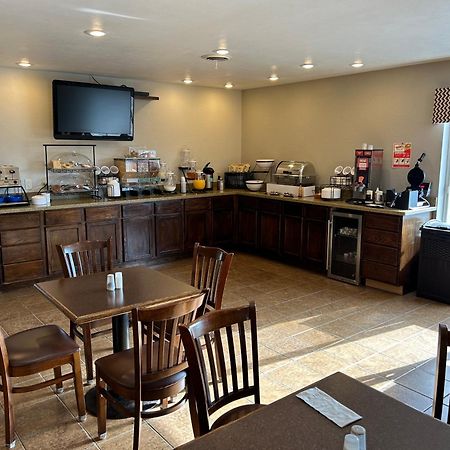 Boarders Inn & Suites By Cobblestone Hotels - Munising Wetmore 外观 照片