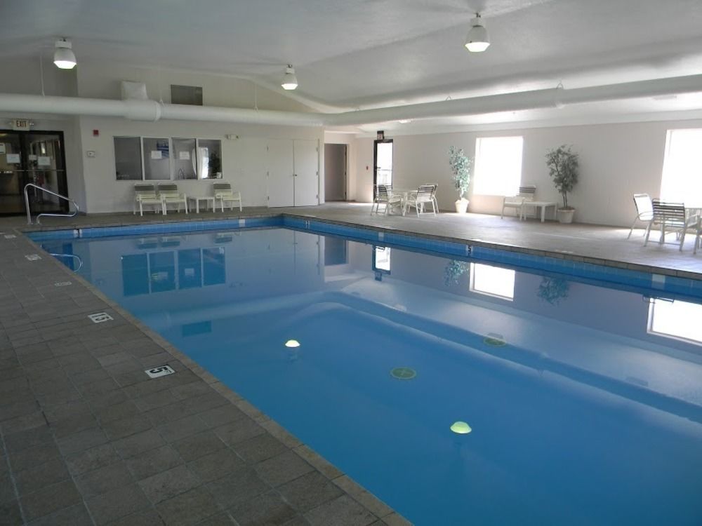 Boarders Inn & Suites By Cobblestone Hotels - Munising Wetmore 外观 照片